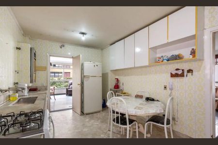 Apartamento à venda com 240m², 3 quartos e 3 vagas
