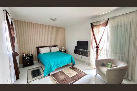 Apartamento à venda com 140m², 3 quartos e 3 vagas Apartamento à venda com 140m², 3 quartos e 3 vagasQuarto 3