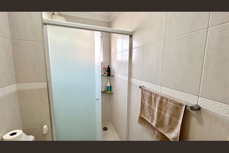 Apartamento à venda com 140m², 3 quartos e 3 vagas Apartamento à venda com 140m², 3 quartos e 3 vagasBanheiro 1