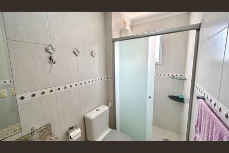 Apartamento à venda com 140m², 3 quartos e 3 vagas Apartamento à venda com 140m², 3 quartos e 3 vagasBanheiro 2