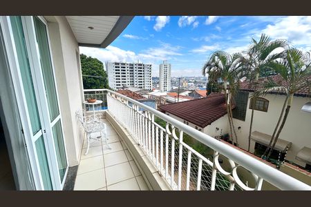 Apartamento à venda com 140m², 3 quartos e 3 vagas Apartamento à venda com 140m², 3 quartos e 3 vagasVaranda da Sala