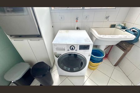 Apartamento à venda com 140m², 3 quartos e 3 vagas Apartamento à venda com 140m², 3 quartos e 3 vagasÁrea de Serviço