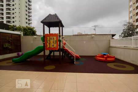 Apartamento à venda com 140m², 3 quartos e 3 vagas Apartamento à venda com 140m², 3 quartos e 3 vagasÁrea comum - Playground
