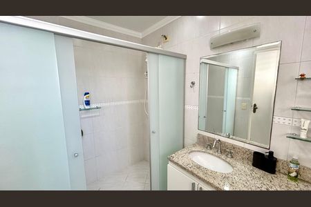 Apartamento à venda com 140m², 3 quartos e 3 vagas Apartamento à venda com 140m², 3 quartos e 3 vagasBanheiro 3