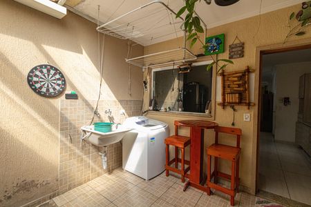 Casa à venda com 103m², 3 quartos e 2 vagas Casa à venda com 103m², 3 quartos e 2 vagasÁrea de Serviço