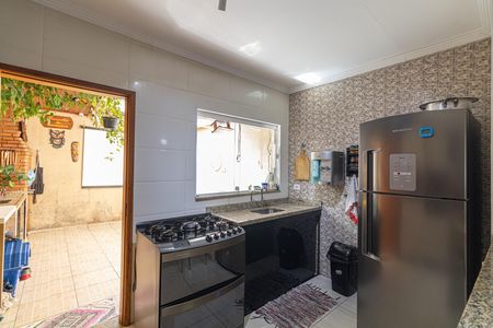 Casa à venda com 103m², 3 quartos e 2 vagas Casa à venda com 103m², 3 quartos e 2 vagasSala e Cozinha