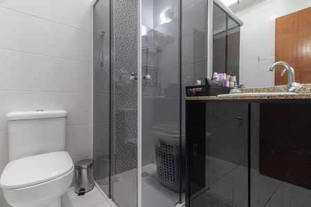Casa à venda com 103m², 3 quartos e 2 vagas Casa à venda com 103m², 3 quartos e 2 vagasBanheiro