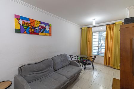 Casa à venda com 103m², 3 quartos e 2 vagas Casa à venda com 103m², 3 quartos e 2 vagasSala e Cozinha