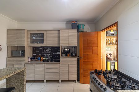 Casa à venda com 103m², 3 quartos e 2 vagas Casa à venda com 103m², 3 quartos e 2 vagasSala e Cozinha