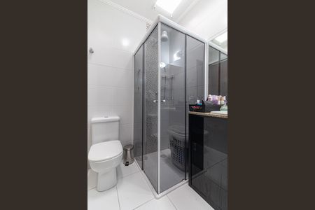 Casa à venda com 103m², 3 quartos e 2 vagas Casa à venda com 103m², 3 quartos e 2 vagasBanheiro