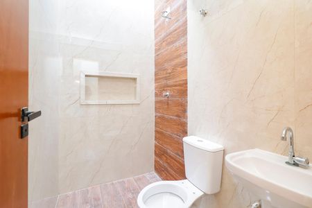 Casa à venda com 116m², 3 quartos e 2 vagasBanheiro Social