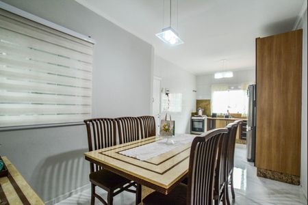 Casa para alugar com 191m², 3 quartos e 4 vagas Casa para alugar com 191m², 3 quartos e 4 vagasSala de Jantar