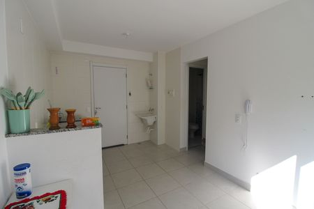Apartamento para alugar com 32m², 2 quartos e sem vaga Apartamento para alugar com 32m², 2 quartos e sem vagaSala