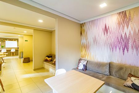 Apartamento para alugar com 32m², 2 quartos e sem vaga Apartamento para alugar com 32m², 2 quartos e sem vagaÁrea comum - Salão de festas