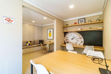 Apartamento para alugar com 32m², 2 quartos e sem vaga Apartamento para alugar com 32m², 2 quartos e sem vagaÁrea comum - Salão de festas
