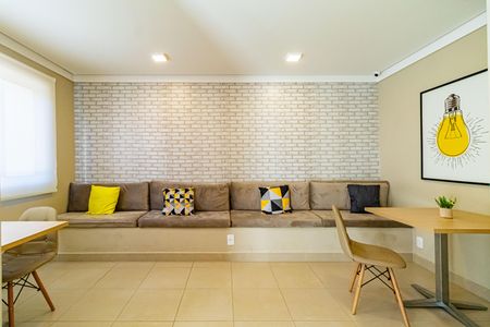 Apartamento para alugar com 32m², 2 quartos e sem vaga Apartamento para alugar com 32m², 2 quartos e sem vagaÁrea comum - Salão de festas