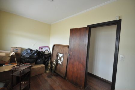 Casa para alugar com 327m², 4 quartos e 6 vagasEscritório