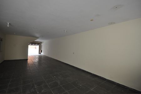 Casa para alugar com 327m², 4 quartos e 6 vagasGaragem