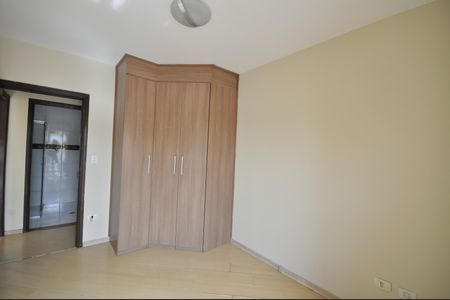 Casa para alugar com 327m², 4 quartos e 6 vagasQuarto 4