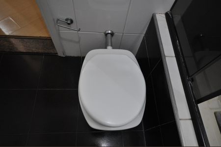 Casa para alugar com 327m², 4 quartos e 6 vagasBanheiro da Suíte 1