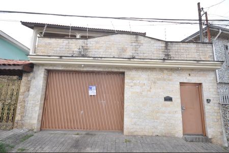 Casa para alugar com 327m², 4 quartos e 6 vagas Casa para alugar com 327m², 4 quartos e 6 vagasFachada