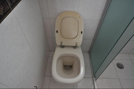 Casa para alugar com 327m², 4 quartos e 6 vagasBanheiro da Suíte 2