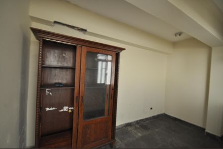 Casa para alugar com 327m², 4 quartos e 6 vagasQuarto de serviço