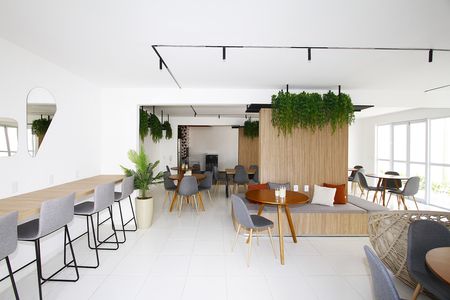Apartamento para alugar com 55m², 2 quartos e sem vagaÁrea comum - Salão de festas