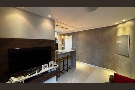 Sala de apartamento para alugar com 2 quartos, 50m² em Parque Erasmo Assunção, Santo André