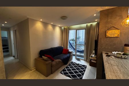 Sala de apartamento para alugar com 2 quartos, 50m² em Parque Erasmo Assunção, Santo André
