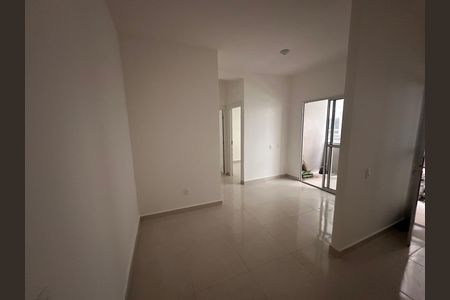 Apartamento para alugar com 46m², 2 quartos e sem vaga Apartamento para alugar com 46m², 2 quartos e sem vagaSala