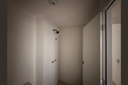 Apartamento para alugar com 46m², 2 quartos e sem vaga Apartamento para alugar com 46m², 2 quartos e sem vagaBanheiro