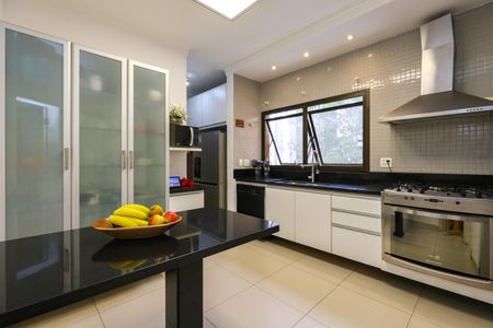 Apartamento à venda com 220m², 3 quartos e 3 vagas Apartamento à venda com 220m², 3 quartos e 3 vagasCozinha