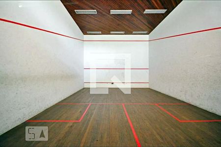 Apartamento à venda com 220m², 3 quartos e 3 vagas Apartamento à venda com 220m², 3 quartos e 3 vagasQuadra