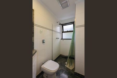 Apartamento à venda com 220m², 3 quartos e 3 vagas Apartamento à venda com 220m², 3 quartos e 3 vagasBanheiro da Suíte 3