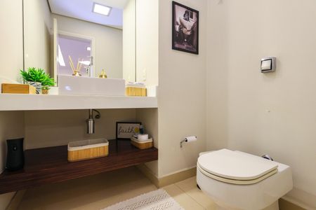 Apartamento à venda com 220m², 3 quartos e 3 vagas Apartamento à venda com 220m², 3 quartos e 3 vagasLavabo