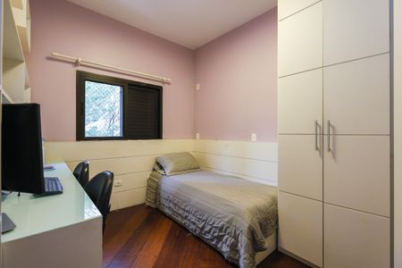 Apartamento à venda com 220m², 3 quartos e 3 vagas Apartamento à venda com 220m², 3 quartos e 3 vagasSuíte 3