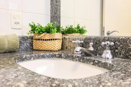 Apartamento à venda com 220m², 3 quartos e 3 vagas Apartamento à venda com 220m², 3 quartos e 3 vagasBanheiro da Suíte 3