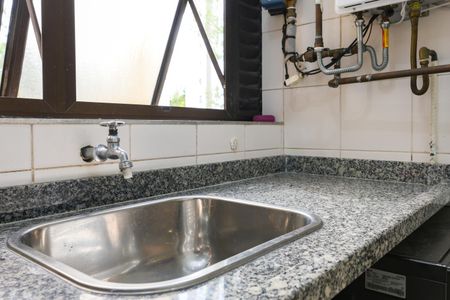 Apartamento à venda com 220m², 3 quartos e 3 vagas Apartamento à venda com 220m², 3 quartos e 3 vagasÁrea de Serviço