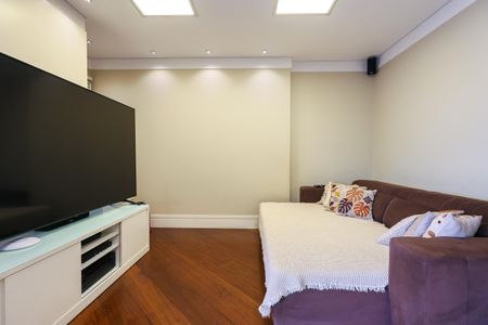 Apartamento à venda com 220m², 3 quartos e 3 vagas Apartamento à venda com 220m², 3 quartos e 3 vagasSala