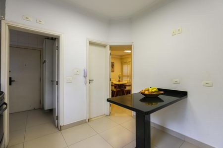 Apartamento à venda com 220m², 3 quartos e 3 vagas Apartamento à venda com 220m², 3 quartos e 3 vagasCozinha