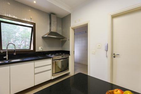 Apartamento à venda com 220m², 3 quartos e 3 vagas Apartamento à venda com 220m², 3 quartos e 3 vagasCozinha
