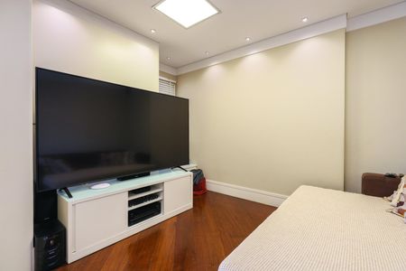 Apartamento à venda com 220m², 3 quartos e 3 vagas Apartamento à venda com 220m², 3 quartos e 3 vagasSala