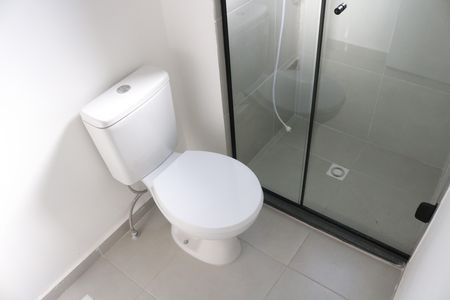 Banheiro de apartamento para alugar com 1 quarto, 26m² em Barra Funda, São Paulo