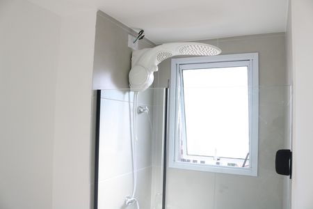 Banheiro de apartamento para alugar com 1 quarto, 26m² em Barra Funda, São Paulo