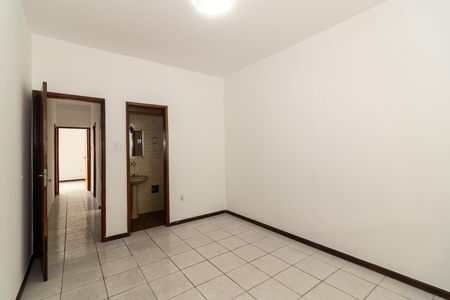 Casa para alugar com 150m², 3 quartos e 3 vagas Casa para alugar com 150m², 3 quartos e 3 vagasSuíte