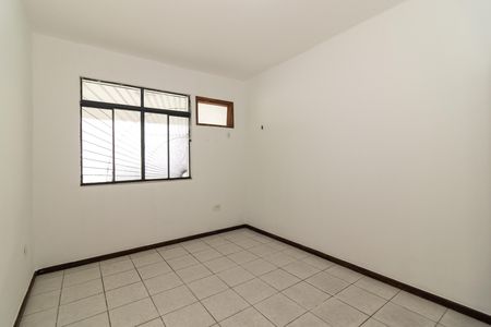 Casa para alugar com 150m², 3 quartos e 3 vagas Casa para alugar com 150m², 3 quartos e 3 vagasSuíte