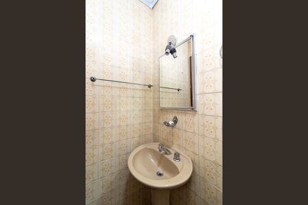 Casa para alugar com 150m², 3 quartos e 3 vagas Casa para alugar com 150m², 3 quartos e 3 vagasSuíte Banheiro