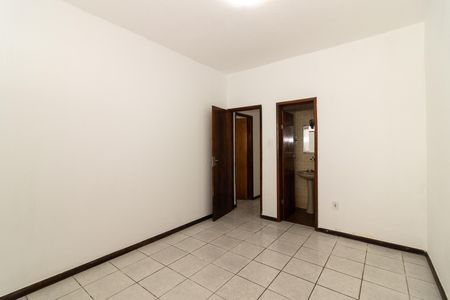 Casa para alugar com 150m², 3 quartos e 3 vagas Casa para alugar com 150m², 3 quartos e 3 vagasSuíte
