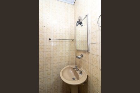 Casa para alugar com 150m², 3 quartos e 3 vagas Casa para alugar com 150m², 3 quartos e 3 vagasSuíte Banheiro